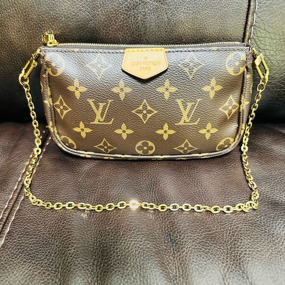 Louis Vuitton Small Pouch from Multi Pochette Accessories - Picture 1 of 14